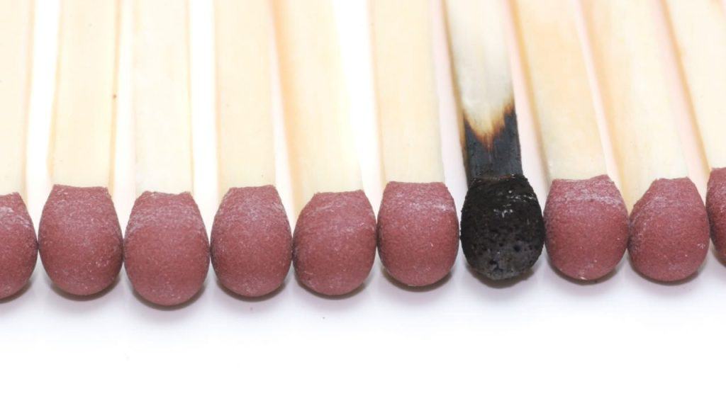 matches with one burnt